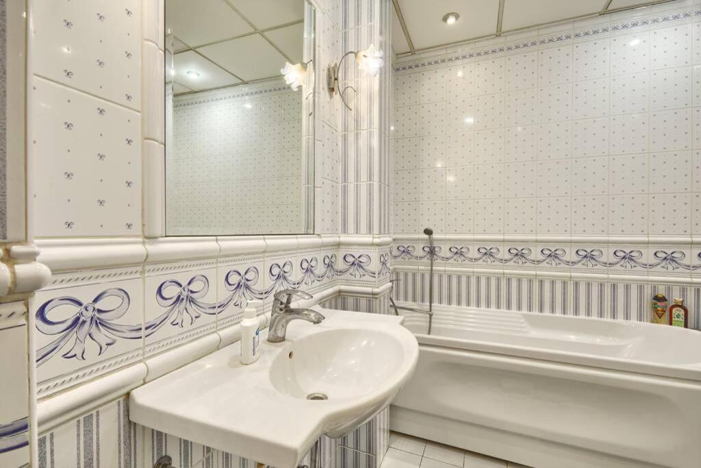 Apartment near Bessarabsky square Kiev Exteriör bild
